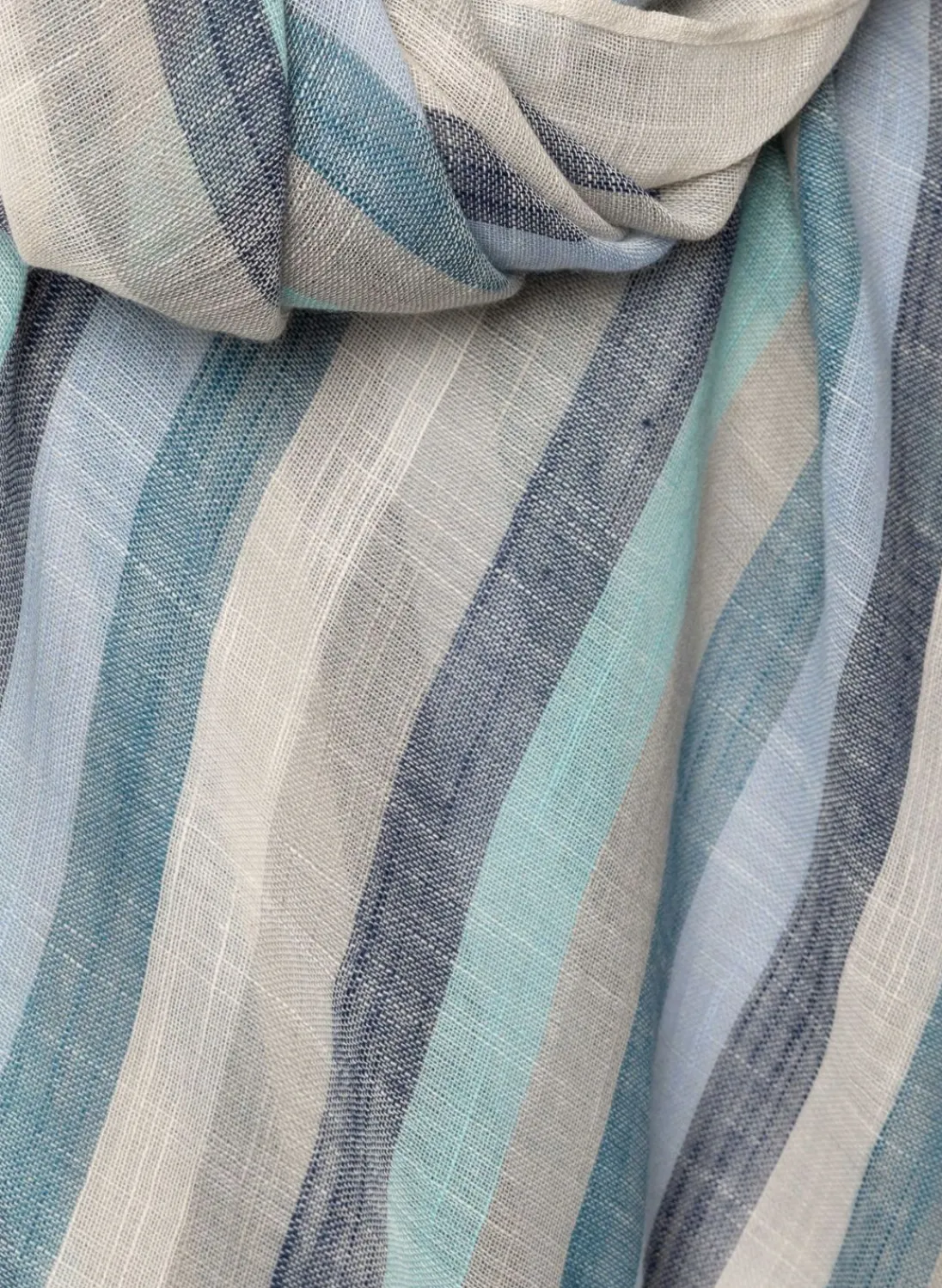 Gestreepte Sjaal-Norah Best