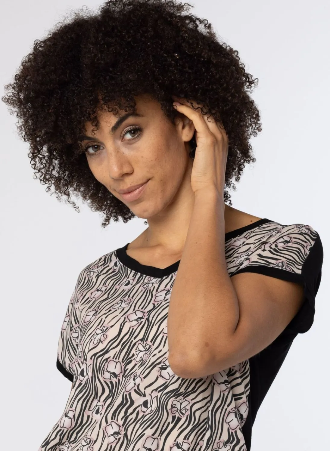 Zandkleurig Shirt Met Print-Norah Best